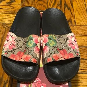 GG Blooms Supreme floral slide sandal